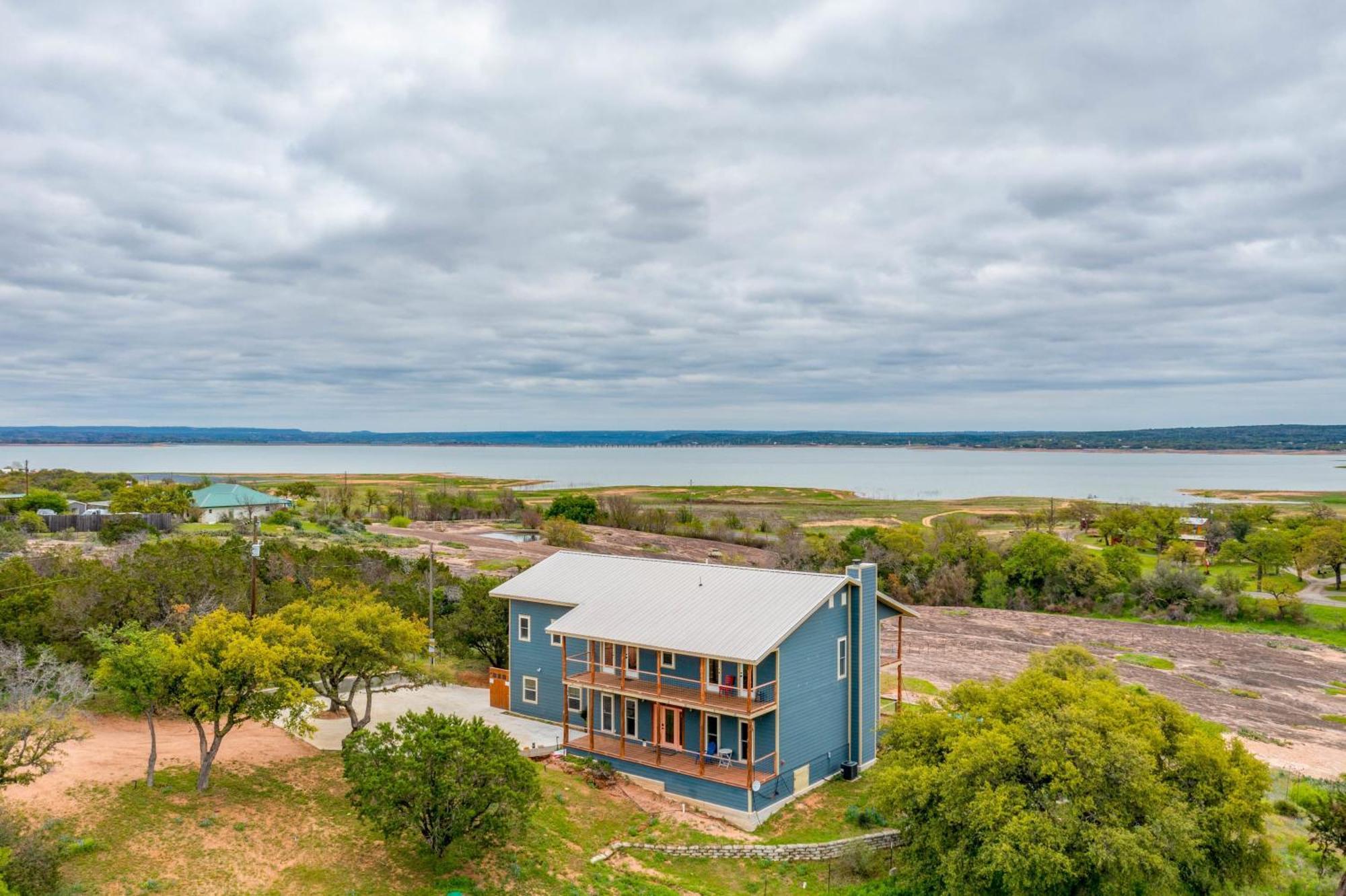 Lake Beach Access & Views, 5Kings! Buchanan Dam Exterior photo